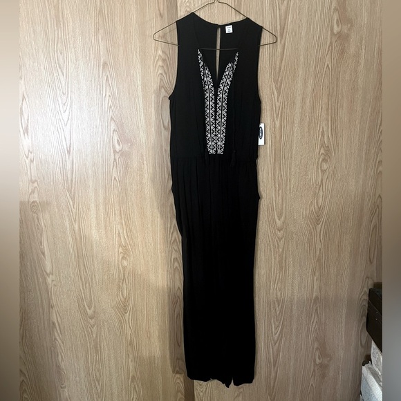 NWT Black Open Back Sleeveless Embroidered Pantsuit - Picture 2 of 7